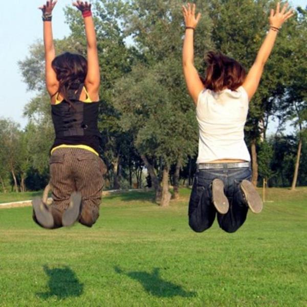 Dostlar bunun iin var Moraliniz bozuk diye kendinizi insanlardan uzak tutmayn. Arkadalarnz arayn.&#8232;