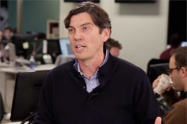 <p><b>Tim Armstrong</b></p>  AOL sitesinin CEO'su Armstrong, her sabah saat 5'te kalkyor ve gnde sadece alt saat uyuyor.