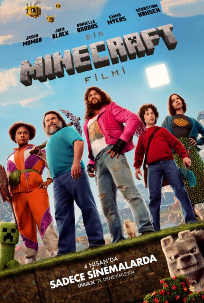 BR MINECRAFT FLM    Aile filmi olarak vizyona girecek haftann filmlerinden nl video oyun uyarlamas Bir Minecraft Filmi (A Minecraft Movie), gizemli bir geitten aniden Overworld'e ekilen bir grup uyumsuzun bu diyarda yaadklarn konu ediniyor.    Bambaka karaktere sahip olan bir grup arkada neredeyse snrsz hayal gcnn hakim olduu garip, kbik bir lke olan Overworld?dedir. Eve geri dn yolunu bulmak iin bu allmadk dnyaya hakim olmalar ve kendilerini zombiler ve yaban domuzlar gibi tehditlere kar savunmalar gerekir.