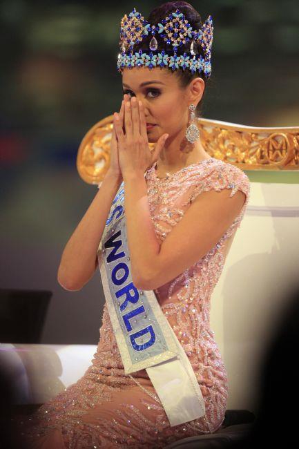 Dnyann drt bir yanndan 127 adayn katld 63. Dnya Gzellik Yarmas'nn birincisi Filipinli gzel Megan Young oldu.
