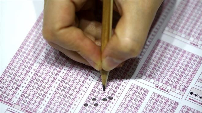 ALES SINAVI KA DAKKA?      50'er sorudan oluan saysal ve szel testler uygulanacak snavda adaylara 150 dakika cevaplama sresi verilecek.