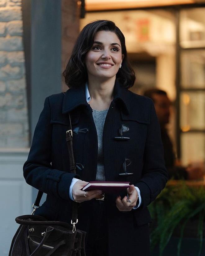 Filmin kadrosunda ise Hseyin Avni Danyal, dil Frat, Serkan Tnmaz, Nazlcan Demir, Eyll Su Sapan, Rami Narin, Didem nselel, Erdal Bilingen ve pek Erdem yer alyor.