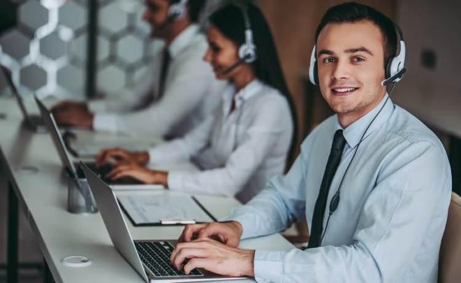 MTER HZMETLER TEMSLCLER    Yaplan sektr analizleri, mteri hizmetleri grevlerinin yzde 30'unun 2030 ylna kadar otomatikletirilebileceini gsteriyor.