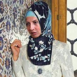 nternetin muzip kullanclar nl kadnlara barts giydirdi