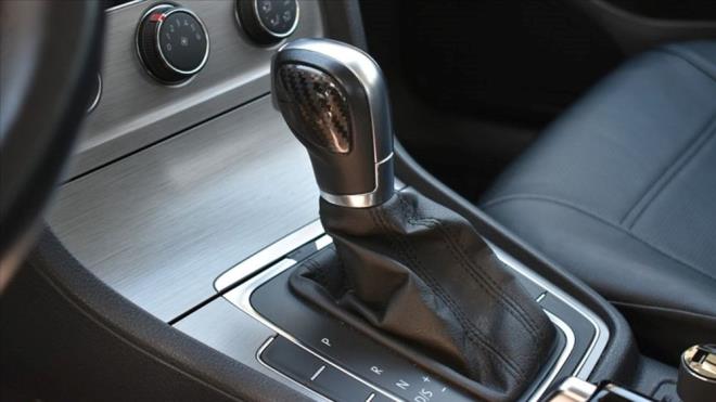 YEN NESL OTOMATK VTESLER ARIZA IKARMIYOR    Model yl eski otomatik vitesli aralarda oluan arzalarla ilgili hem usta hem para sorunu yaanabiliyordu. Ancak gnmzde gelien teknolojiyle birlikte otomatik vitesli aralar doru kullanmla birlikte arza yapmadan yz binlerce kilometre kullanlabiliyor.