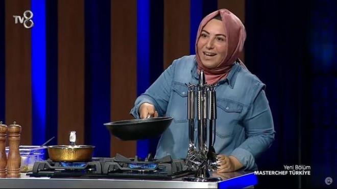 Masterchef Eda ise bu yorumlara 'Az yedim hala az yiyorum kilo aldran her eyden uzaklatm aylardr byle. Hepinizin bildii eyler bouna bu kadar soruluyor.' diyerek cevap verdi.
