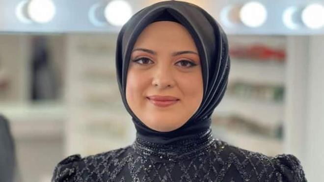 Gamze Trkmen, 1 Mart 1993 tarihinde Erzurum'un Yakutiye ilesinde domutur ve aslen Erzurumludur. 2025 yl itibaryla 32 yandadr. Gzel Sanatlar Fakltesi mezunu olan Trkmen, sanata olan ilgisiyle bilinmektedir. Ancak profesyonel kariyeri hakknda kamuoyuna ak detayl bilgiler bulunmamaktadr.