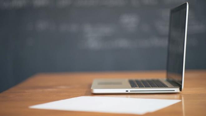 Milli Eitim Bakanl (MEB), 2024-2025 eitim retim yl takvimine gre okullarn 20 Haziran 2025 Cuma gn kapanacan duyurdu. Bu tarihte rencilere karneleri verilecek ve yaklak  ay srecek yaz tatili balayacak.