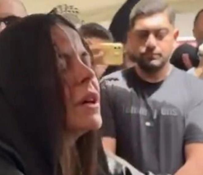 Nilay San, Kozyata Modern Camii'ndeki cenazenin ardndan Nilay San, Feriky Mezarl'na defnedildi.