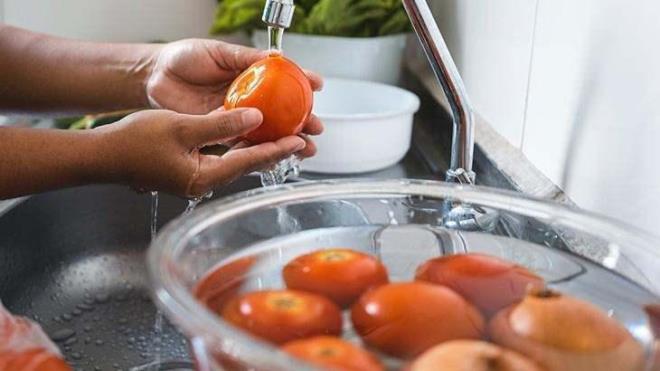 Uzmanlarn son deerlendirmesine gre Karbonatl su, zellikle tarm ilac kalntlarnn yzeydeki izlerini temizlemek adna daha etkili bir seenek olarak ne kyor.