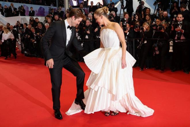 Film, Lawrence'n 2023 tarihli No Hard Feelings filminden sonraki ilk projesi olma zellii tayor. Oyuncu, 2013 ylnda Silver Linings Playbook filmiyle Oscar kazand.