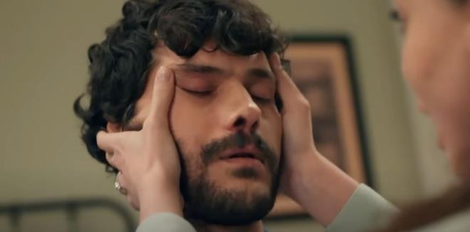 Alperen Duymaz'n nmzdeki blmde veda edecei Leyla dizisindeki ayrlklarn devam edecei ve Cemre Baysel (Leyla), Gonca Vuslateri (Nur) ve Yiit Kirazc?nn (Mali) projeye devam edecei renildi.