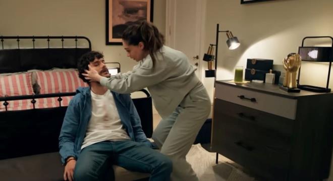 Leyla: Hayat? Ak? Adalet? dizisi ayrlk iddialaryla gndemde. Birsen Altunta'n haberina gre, "Civan? rolne hayat veren dizinin barol oyuncusu Alperen Duymaz nmzdeki blmde veda edecek.