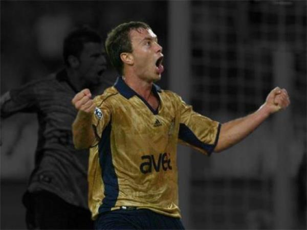 Gol sonralar gol atan oyuncuya kfr etmek