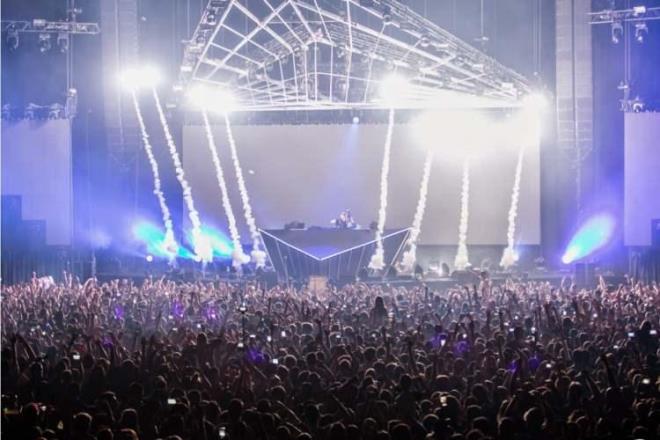 Sahne almaya hazrlanan nl isimlerin bayram tarifeleri de belli oldu. Baz isimler iin belirtilen tutarlar ise dikkat ekti.