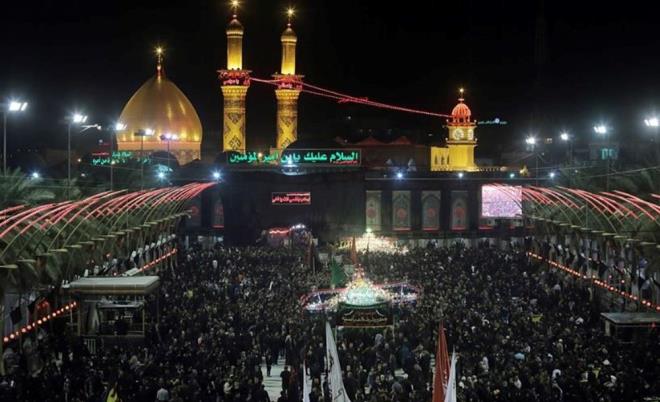 "Haram aylar" iinde Muharrem aynn ayr bir yeri ve nemi vardr. Bu ayrcal ?Muharrem? adndan da fark etmek mmkndr. Zira ?muharrem? kelimesi, "haram klnm", ?hrmete layk? anlamlarna gelmektedir. Ksacas ?haram aylar? uygulamasnn genel ad, anlam itibar ile bu aya zel bir ad olarak verilmitir. Bu zel uygulama, phesiz Muharrem ayna atfedilen nemin bir yansmas olarak deerlendirilmelidir.