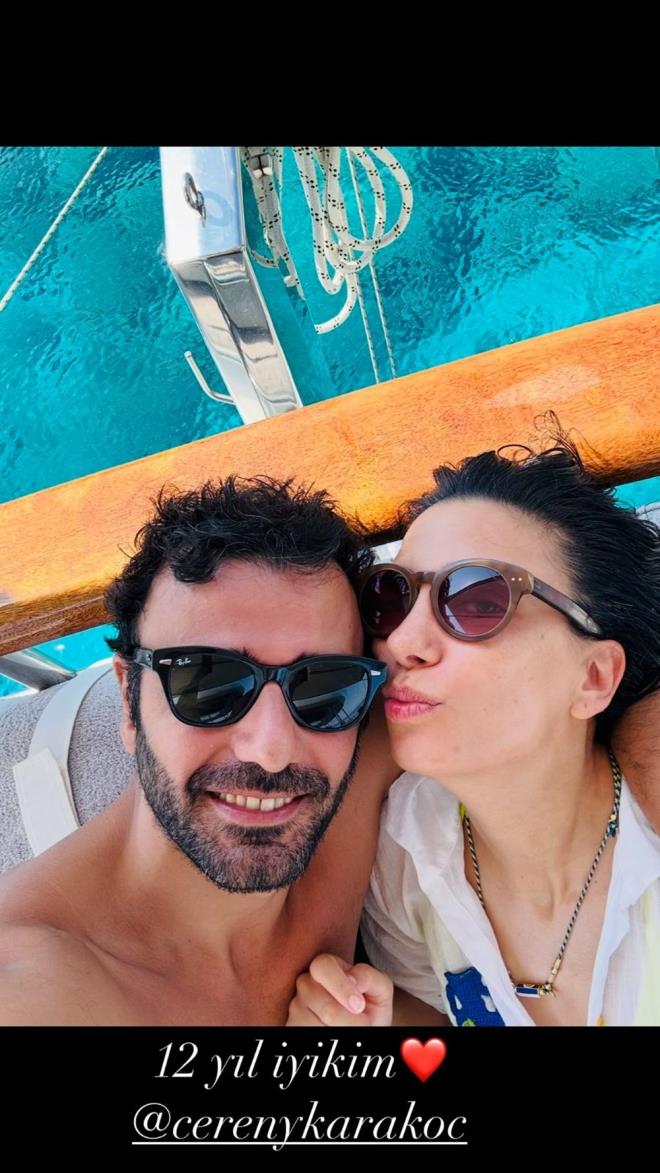 Osman Karako ise eiyle baka bir fotorafn "12 yl iyi ki" diye paylat.