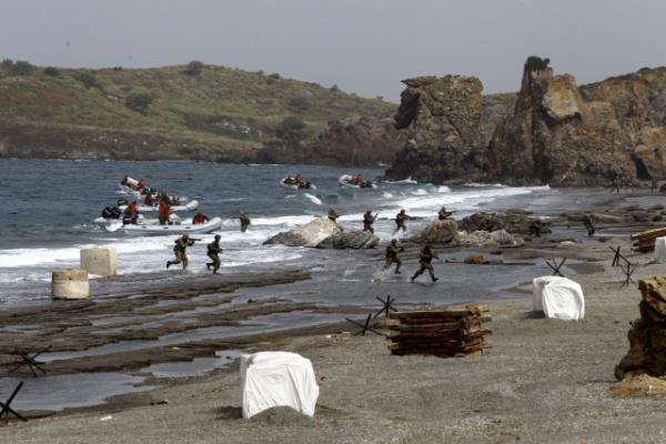 Kara, Hava, Deniz ve Jandarma Genel Komutanl'na bal askeri birliklerin katld tatbikatta farkl senaryolar icra edildi.