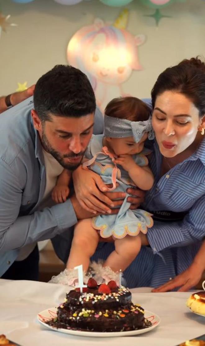 "MLOKOM 1 YAINDA"    Yldz ar Atiksoy, paylamna "Milokom 1 yanda. Doum gn pastas iinde ayrca tebrikler Berk Oktay" notunu dt.