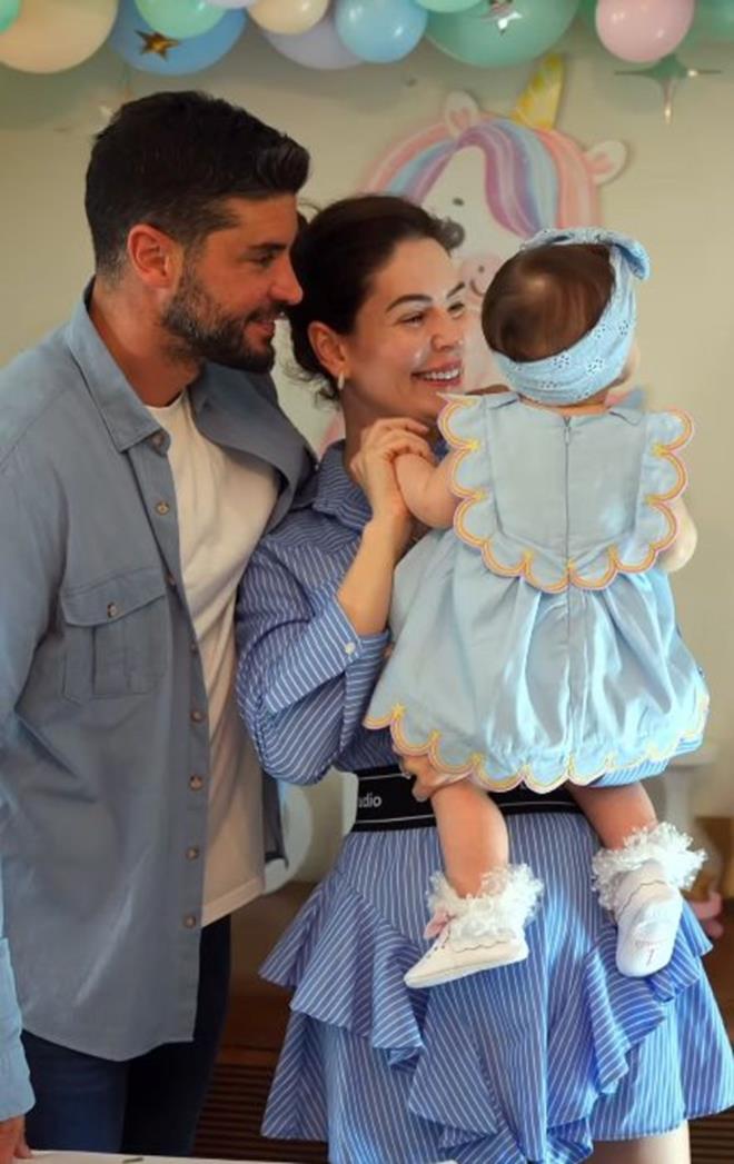 Oyuncu iftin keyifli anlarna binlerce beeni ve "Nazar demesin", "rnek bir aile", "Umarm her pastas sizin elinizden olur" gibi yorumlar geldi.