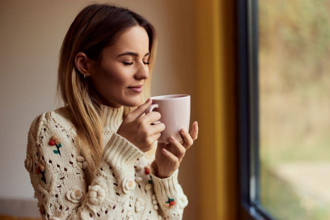 Dr. Mahdavi, ?Gemite yaplan almalar, kahveyi yalnzca bireysel salk ktlaryla ilikilendiriyordu. Bizim almamz ise, otuz yl kapsayan dnemde kahvenin yalanmann birok alanndaki etkisini btnsel olarak deerlendiren ilk almadr? dedi.