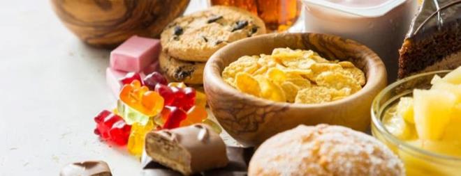 eriinde rafine eker bulunan gda rnlerinin, hcrelere zarar vererek kronik inflamasyona yol at bildirildi.