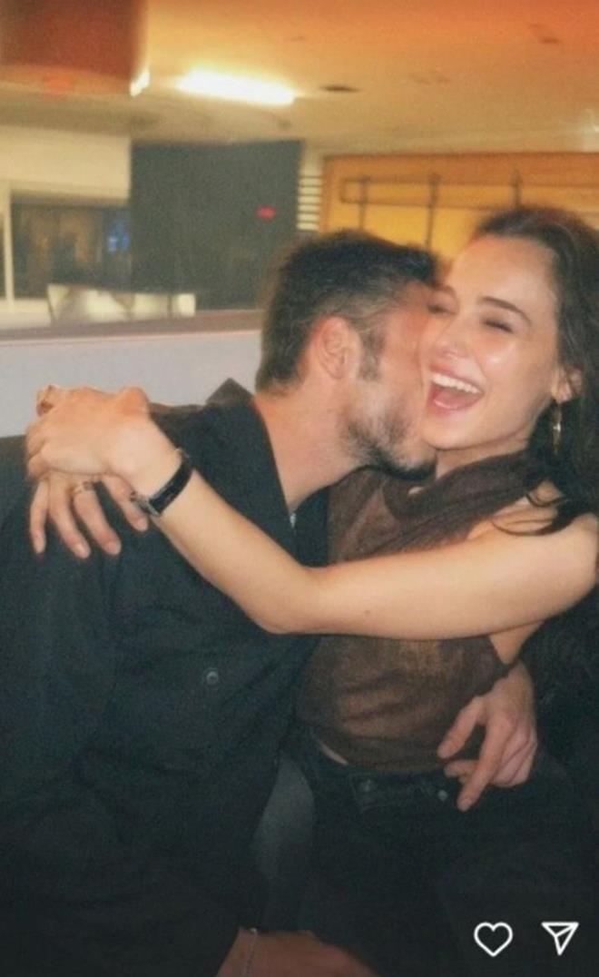 "5-6 YILDIR TANIIYORDUK"    brahim Selim?in YouTube programna konuk olan Kubilay Aka, sevgilisiyle tanma hikayesini "5-6 sene nce bir reklam filminde beraber oynarken tantk ama o zaman aramzda hi byle bir ey olmad. Sonra da ayn ajansta olduumuz iin etkinliklerde bir araya geliyorduk. Hi birbirimize yle bakmamtk" diye anlatmt.