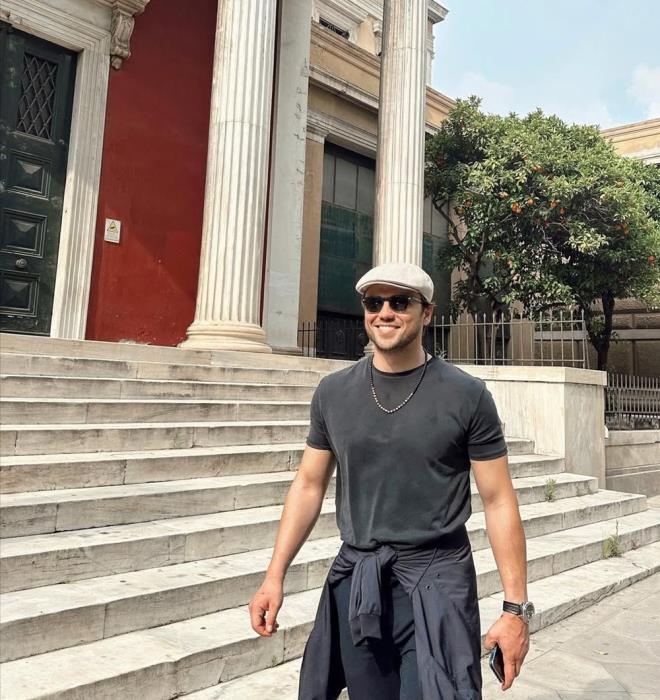 "ENTERASAN BR EY OLMADI HENZ"    "Aermeler oluyor mu?" sorusuna da yant veren nl oyuncu, "Enterasan bir ey olmad henz. ok kr. Seyrinde ilerliyor her ey, doktor kontrolnde" dedi.