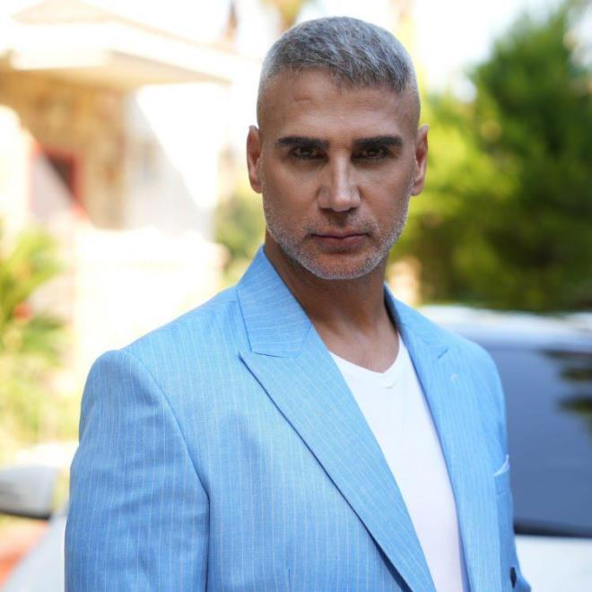 Instagram hesabn aktif bir ekilde kullanan nl arkc, son paylamyla akllarda soru iareti oluturdu.