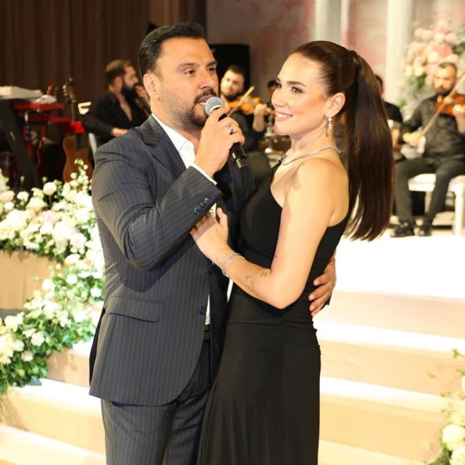 Alian ile Buse Varol, bir yl sonra oullar Burak', 2021'de de kzlar Eliz'i kucaklarna almt.