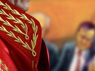 Sanklardan 330'u ceza ald. 34 sank iin beraat karar verilirken 250 sann tutukluluk halinin devamna karar verildi. Durumada bulunmayan ancak ceza alan tutuksuz baz sanklar hakknda yakalama karar kt.