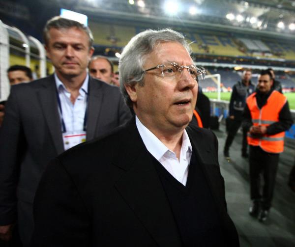 Yldrm bu isimlerden Ko ve Dinkk'n girmeme ihtimalini de gznnde bulunduruyor ancak son gne kadar iki ismi ikna etmek iin alacak.