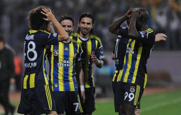 Bunun iin de bakan Yldrm'n nmzdeki gnlerde basn mensuplaryla yeniden bir araya gelerek geni kapsaml bir toplant yapaca renildi.