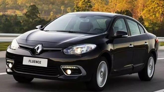 1)  RENAULT FLUENCE