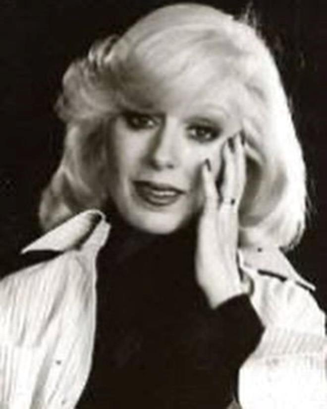 RHAN AMAY    nl ses sanats ve oyuncu Rhan amay, 94 yanda hayatn kaybetti.