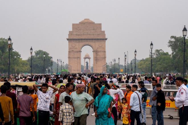 Dnya Nfus Gn, kresel nfus sorunlarna dikkat ekmek iin Birlemi Milletler tarafndan her yl 11 Temmuz'da kutlanyor.    2025 yl itibaryla dnya nfusu 8 milyar 200 milyon olarak biliniyor.