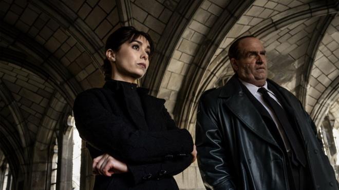 EN Y MN DZ    Adolescence  Black Mirror  Dying for Sex  Monsters: The Lyle & Erik Menendez Story  The Penguin