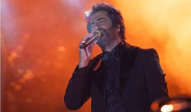 "BELK OSCAR ALABLRZ"    Gazze'de yaananlara deinen nl isim, yle konutu:    "Gazze?de geen bir hikye, onu ok ekmek istiyorum. Eer gnn birinde, o filmi ekersem bana ok farkl kaplar aacak. Belki ben vefat ettikten sonra nesilden nesle kalacak bir film olacak. Belki Oscar alabiliriz. Ben ynetmen koltuunda oturacam, belki kk bir rolde oynarm."