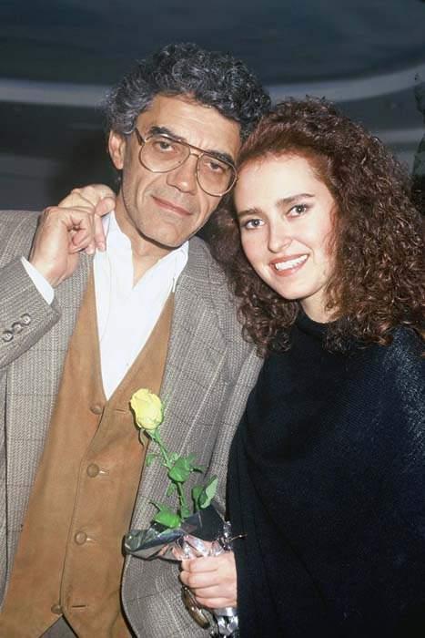 Son olarak 2002 ylnda "Kumsaldaki zler" adl yapmla izleyicilerin karsna kan zdemirolu, yllardr sinema dnyasndan uzak bir yaant srdryor.