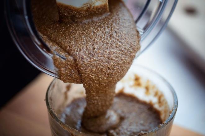 Fstk ezmesi, baz bireyler iin uyku kalitesini artrabilecek bir attrmalk olabilir. Ancak, bu faydann kiisel salk durumuna bal olarak deiebilecei unutulmamaldr. Fstk ezmesinin rahatlatc etkilerini deneyimlemek isteyenlerin, bu konuda daha fazla aratrma yaparak kendi bedenlerine uygun olup olmadn gzlemlemeleri nemlidir.