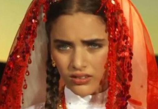 Daha sonra da Hayat Devam Ediyor, Kayp Prenses, Elveda Derken gibi yapmlarda rol ald.