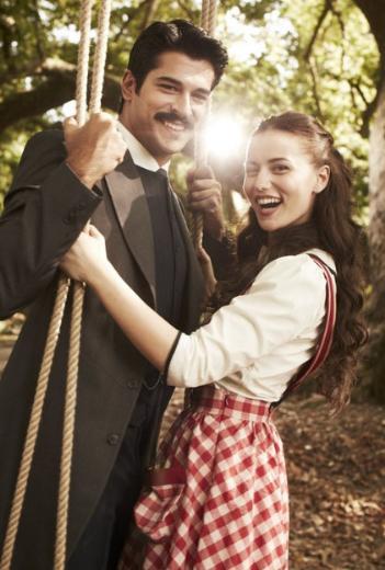 u sralar alkuu'nda oynayan Evcen, 1986 doumlu.