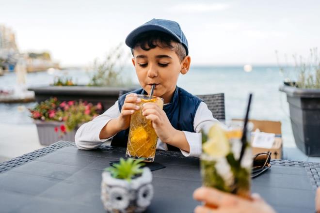 Mirror'da yer alan haberde, gliserol maddesinin ocuklarda mide bulants, ba ars, hipoglisemi (kan ekeri dkl), ok ve bilin kayb gibi ciddi salk sorunlarna yol aabilecei aktarld.