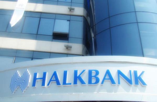 Halkbank: Bu bayram 17'nci kez hizmete sunduu 'Erken Gelen Bayram Kredisi' kampanyas ile 9 ay vadeli sfr faizli ihtiya kredisi veriyor.