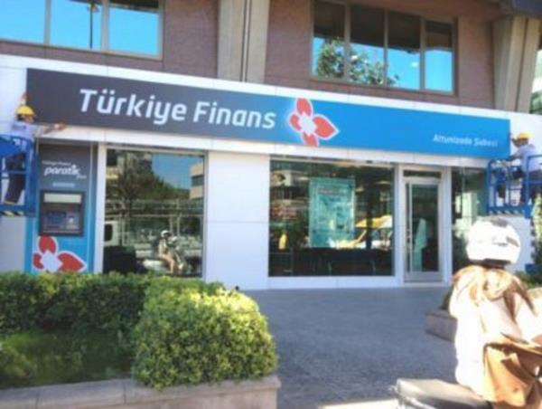 Trkiye Finans: Dosya masrafsz bayramlk mortgage kampanyas balatt. Konutun yan sra tat finansmannda da bayrama zel bir rn karan Trkiye Finans 60 aya kadar vade ve 3 ay taksit erteleme imkan sunuyor.