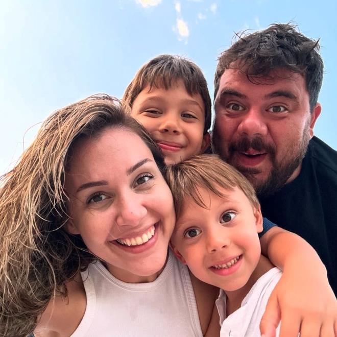 TATL ALBM    30 yandaki nl isim, mutlu aile pozlarn "Kkken hayalini kurduum her ey" notuyla paylat.