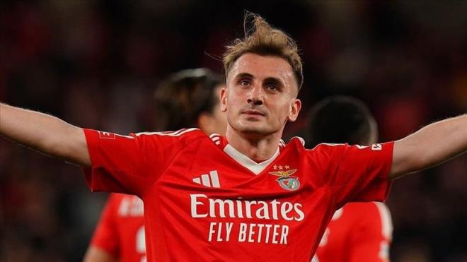 MATA ONA GVENYORUM    "Kerem Aktrkolu, takm iin ok nemli. Sanrm veriler yle: gol ve asist toplam 25. Benfica'da mutlu, yeni bir numara seti, iyi bir balang yapt. Takma odaklandn hissediyorum. Yarnki mata ona gveniyorum."