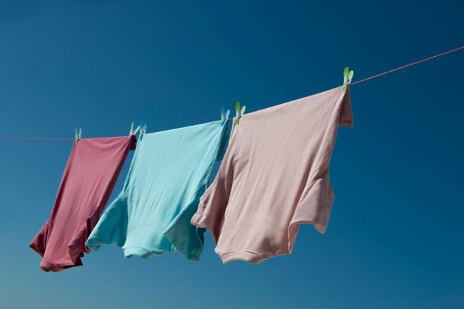 3-SVRE-AMAIR ASMAK    Birok svire kasabasnda amarlar n baheye asmak veya grnr yerlerde brakmak yasak. Estetik ve dzen anlayyla ilgili bir kural.