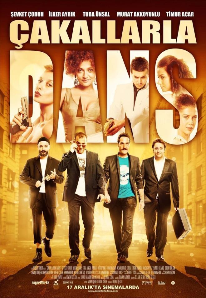 AKALLARLA DANS    evket oruh, lker Ayrk, Murat Akkoyunlu, Timur Acar, Tuba nsal, Erdal Tosun, Kemal Uar ve Sera Tokdemir'in barollerinde oynad Murat eker'in 2010 yapm "akallarla Dans" filmi yeniden beyaz perdeye dnecek.