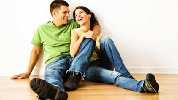 <p><b>LTFEN</b></p>    'Ya dediimi yaparsn ya da yanarsn' demektir.